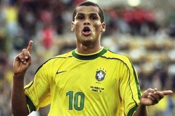 动作颇有 动作颇有